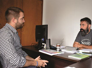 Reunión Subsecretario de Juventud, Pablo Ferrero y Subdirector de Juventud de la Municipalidad de Santa Rosa, Conrado Caione